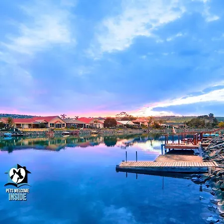 Stylish Lake Front House - 3Br Encounter Bay Exterior photo