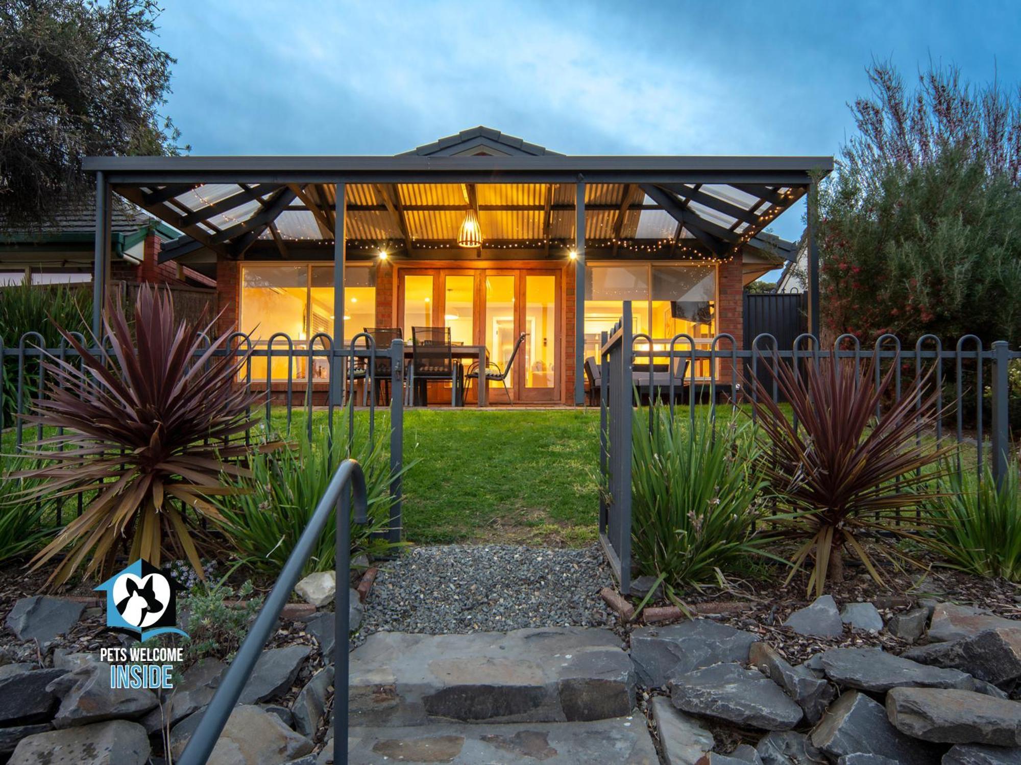 Stylish Front House - 3br Holiday home *